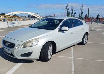 Super Volvo S60 D3 2.0