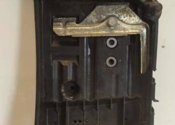 PODSTAWA AKUMULATORA 5QF915331C