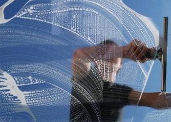 Mycie OKIEN SZYB WITRYN w Domach Mieszkaniach Biurach Warszawa okolicy