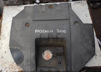 Mitsubishi Pajero III 3,2DID pokrywa osłona silnika