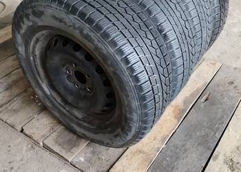Opony zimowe z felgami 215/65 r. 16 Toyo