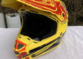 Troy Lee Designs SE4 Factory Carbon Kask motocrossowy.