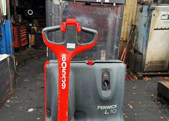 paleciak elektryczny z masztem LINDE L10B podnoszenie 2.50m rok 2020'