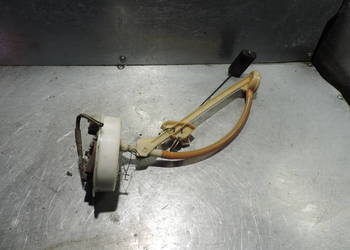 AUDI 80 B4 1.9TDI CZUJNIK POZIOMU PALIWA 8A0919051F