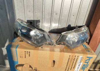 Lampy przednie Honda Insight 2010