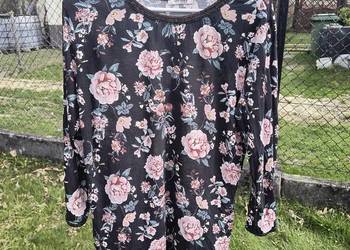 Midnight Bloom Floral Top