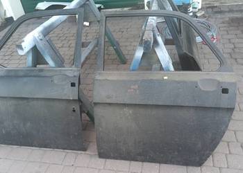 Lewe drzwi Wołga GAZ 24