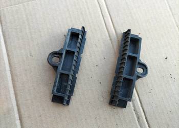FIAT PUNTO 1 MK1 UCHWYT ŚLIZG ZDERZALA TYŁ TYLNEGO PRAWY  + LEWY