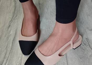 (42/43) Beżowo - czarne baleriny wieczorowe z odkrytą piętą, NOWE