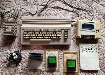 Komputer Commodore C64 wraz z zestawem - UNIKAT
