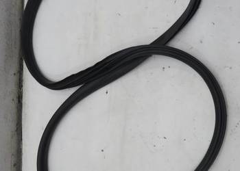 USZCZELKA DRZWI PRAWY TYŁ VOLVO S60 II