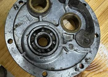 Junak M10 dekiel pokrywa kapa rozrządu skrzyni biegów