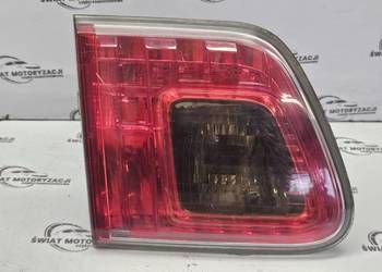 TOYOTA AVENSIS T27 III 10r lampa lewa tył w klapę ANGLIK
