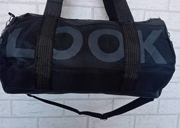 Torba sportowa damsko-męska37x22x20 cm nowa.