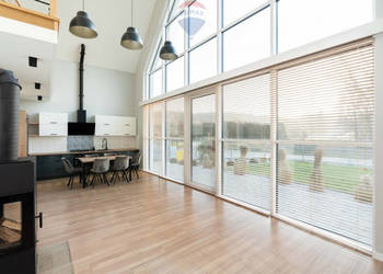 Wyjątkowy dom nad jeziorem, nowoczesny i oszczędny