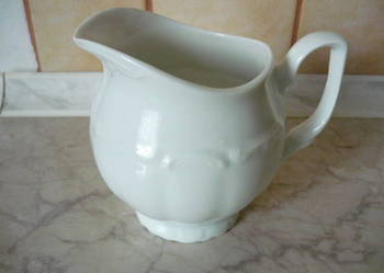 Porcelana Dzbanuszek na śmietankę