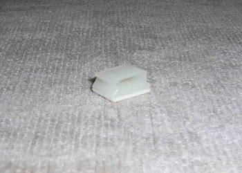 Uchwyt do kabli samoprzylepny 13x9,5 h=2,8/5,2mm 10szt