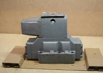 sperry rand vickers DG5S4L