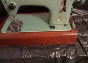 Sprzedam maszynę do szycia