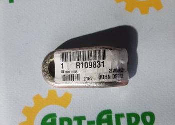 R109831 Zatyczka John Deere