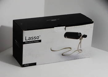 Stojak na wino „Lasso™ Wine Bottle Holder” marki Peleg Design
