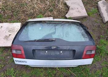 Klapa tylna z szybą Volvo v40 96-04 srebrna 329-52