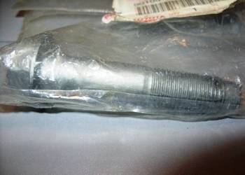 Śruba dolnego wahacza kolumny amortyzatora TOYOTA 4Runner FJ Cruiser Tacoma