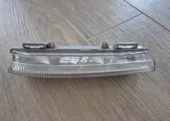 Mercedes halogen lampa DRL / LED do jazdy dziennej oryginał prawy W204 Mercedes halogen lampa DRL / LED do jazdy dziennej oryginał prawy W204
