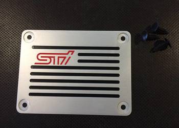 EMBLEMAT W DYWANIK SUBARU STI