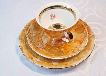 FILIŻANKA WAŁBRZYCH PRL + 2 TALERZYKI, ZŁOCENIA MARMUR VINTAGE UNIKAT