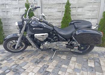 Hyosung ST7 Deluxe classic 700