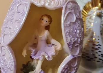 Ozdobne jajo z baletnicą Ozdobne jajo z baletnicą