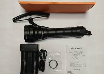 Kompaktowa, latarka do nurkowania.