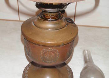 Lampa naftowa – antyk, klosz lampy