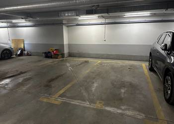 garaż / miejsce postojowe wynajmę / ok. ul. Szaserów