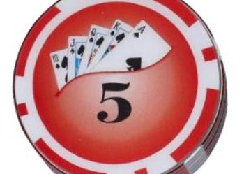 Młynek Ręczny do Tytoniu CBD Suszu w kształcie żetonu do Pokera Czerwony