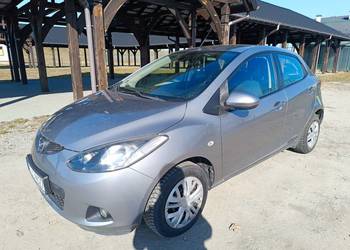 Mazda 2 niski przebieg, bogata wersja