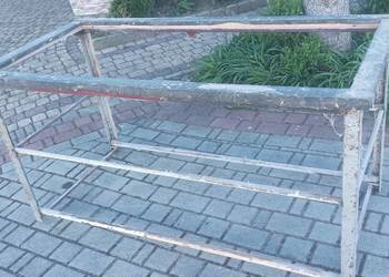 sprzedam konstrukcję stołu regał roboczy stalowy solidny