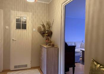 Mieszkanie 2 pokojowe 49 m² + garderoba  2 Piętro 7500 za m² + miejsce post