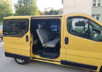 z opłatami VIVARO 9 osobowy,r2003, poj 1.9diesel, gotowy do pracy