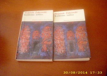 Kamienne tablice  -  W. Żukrowski
