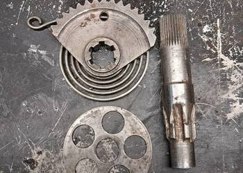 Wsk wfm 125 starter komplet półksiężyc sprężyna wałek podkładka kopnika