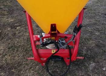 Sprzedam rozsiewacz lejek