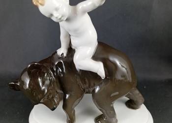 Amorek na niedźwiedziu Bavaria