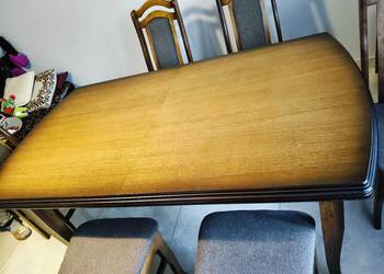 Rozkładany drewniany stół+6 krzeseł