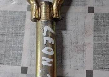 Hol hak przód Seata Leona 1