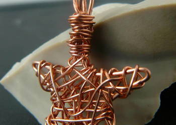 Zawieszka do łańcuszka - gwiazda - wire wrapping Zawieszka do łańcuszka - gwiazda - wire wrapping