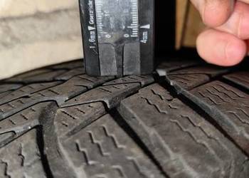 Koła Chevrolet stalowe 15 cali z oponami zimowymi Nokian