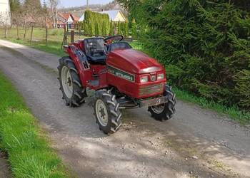 Traktor Mitsubishi MTX 245 24 km 4x4 yanmar iseki kubota