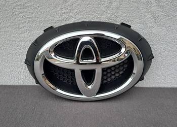 Emblemat logo znaczek przód Toyota Aygo II 2014–2022 75312-0H020 oryginał